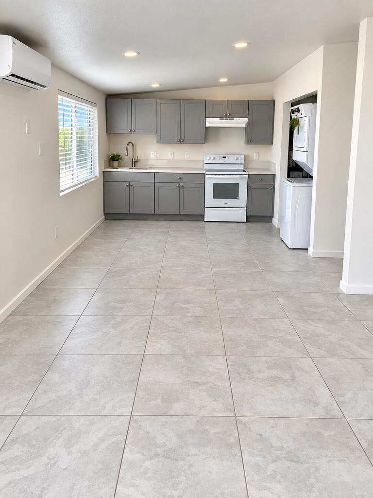 2542 Sea View Drive