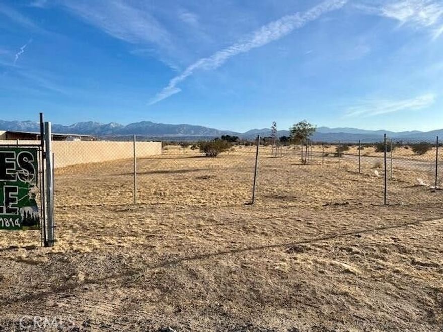 Prime commercial development opportunity! This 7,251 sq ft lot offers excellent visibility and exposure with direct frontage on a high-traffic road. The property is level, cleared, and ready for development—ideal for retail, office, or mixed-use projects (subject to zoning and approvals).
Utilities are available nearby (buyer to verify). Situated in a growing commercial corridor with convenient access to major roadways, and local amenities.