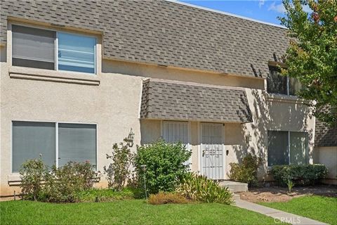 19041 Hamlin 5 Reseda CA 91335