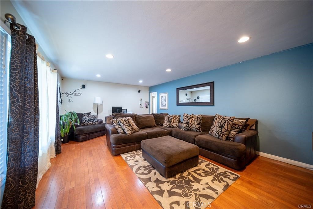 209 E Francis