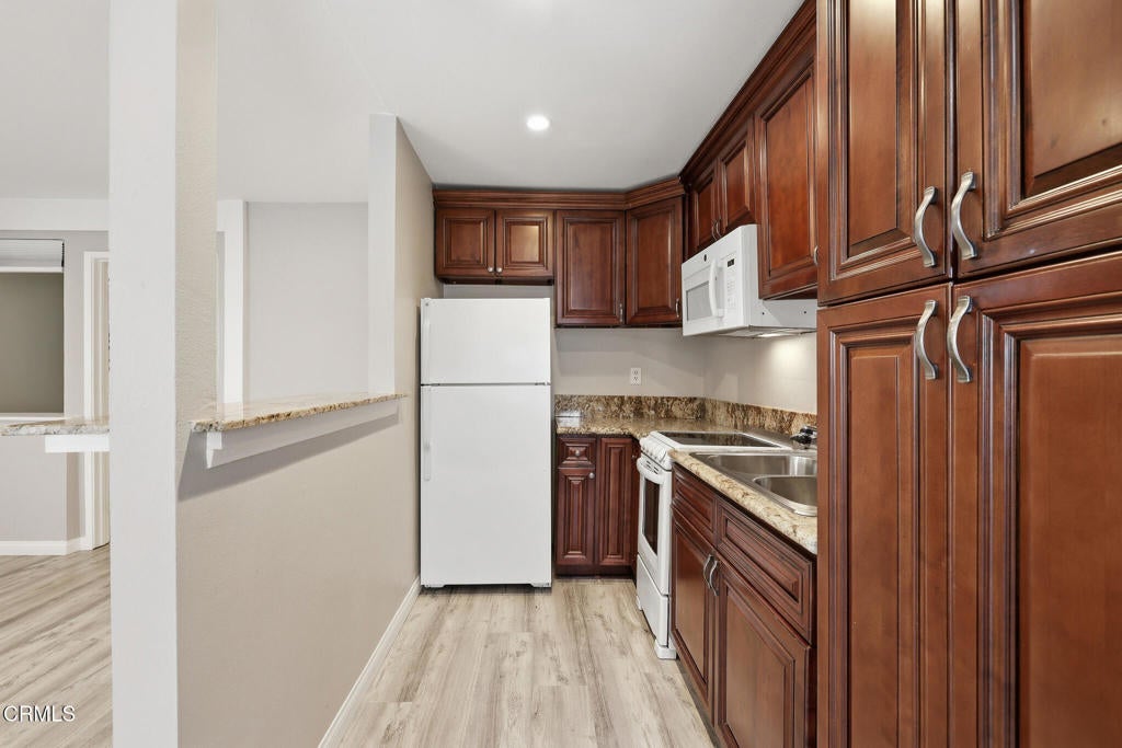 28947 E Thousand Oaks 121