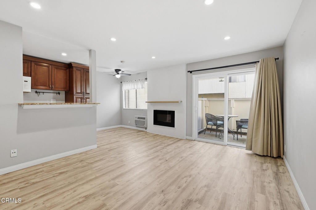 28947 E Thousand Oaks 121