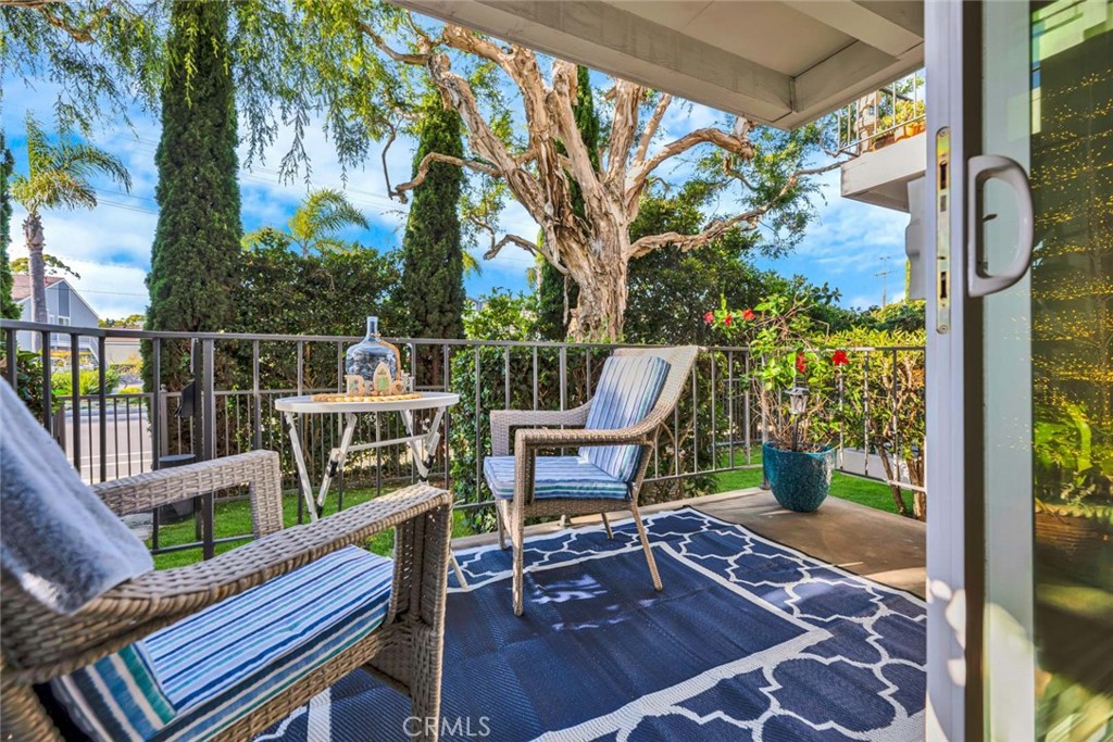 Versailles (VERS) - Residential