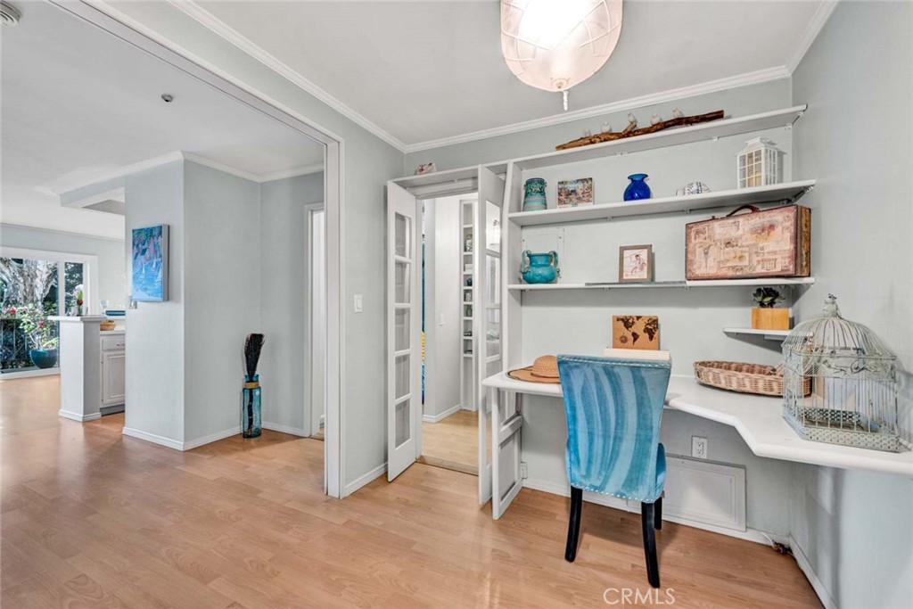 Versailles (VERS) - Residential