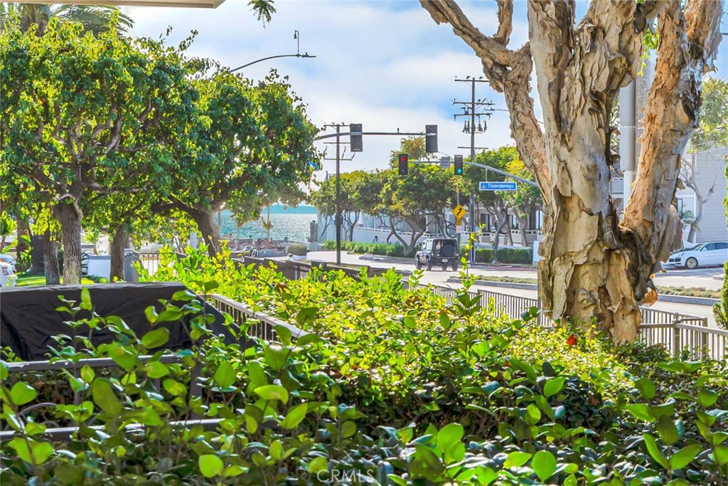 Versailles (VERS) - Residential