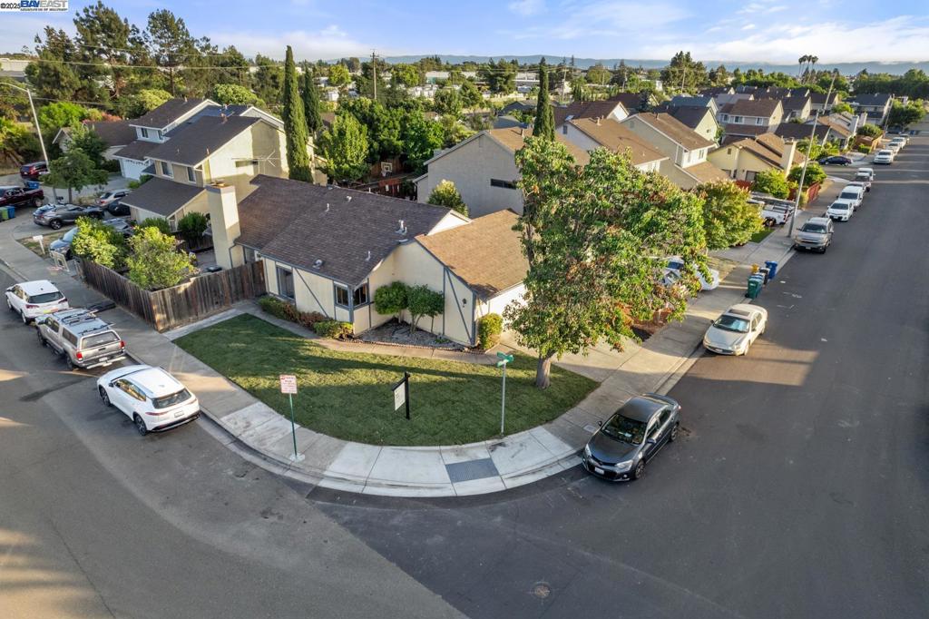 HAYWARD - Residential