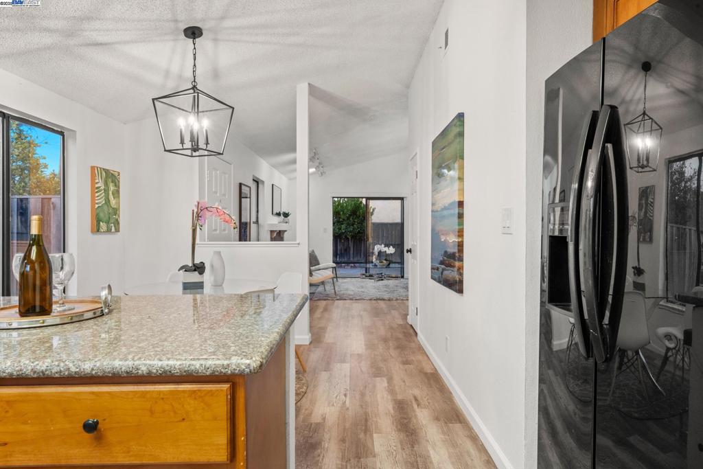 HAYWARD - Residential