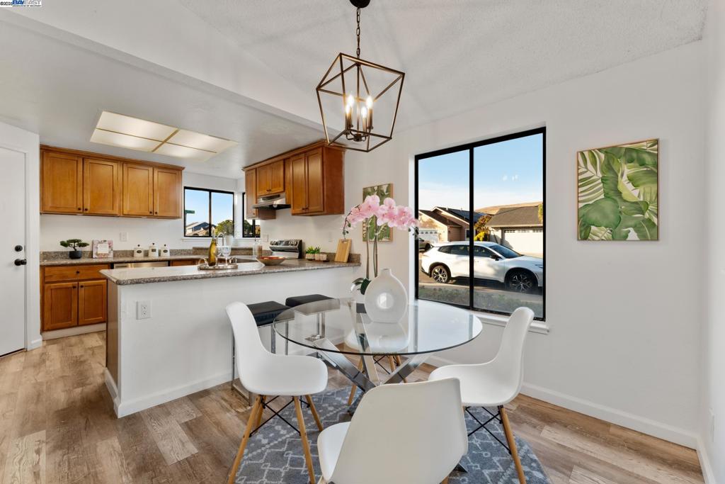 HAYWARD - Residential