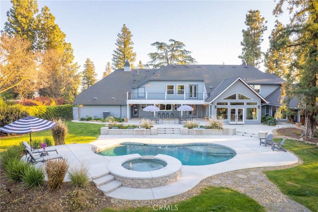 Photo of 2649 Heritage Avenue, Clovis, CA 93619 (MLS # FR26052133)