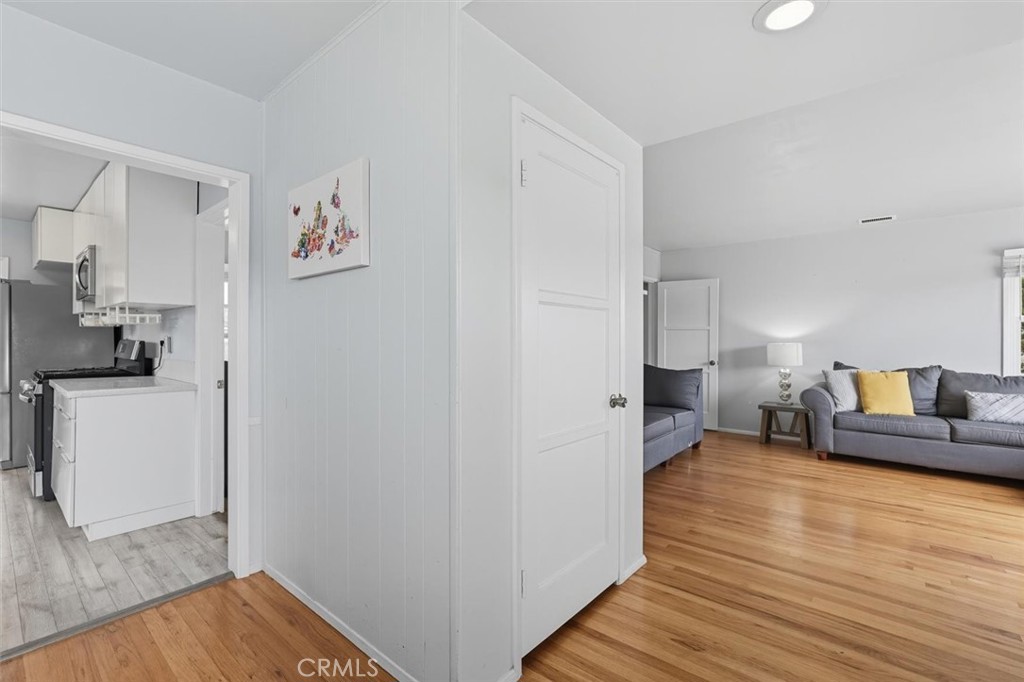 6219 Henrilee Street