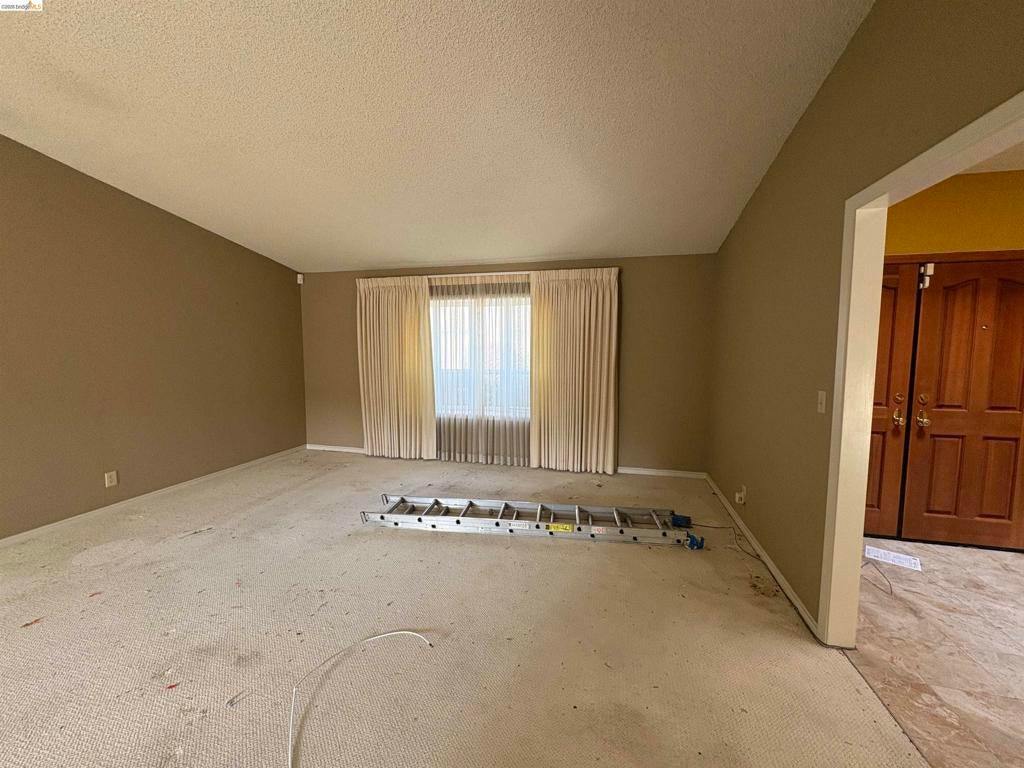 136 Chinquapin Ct