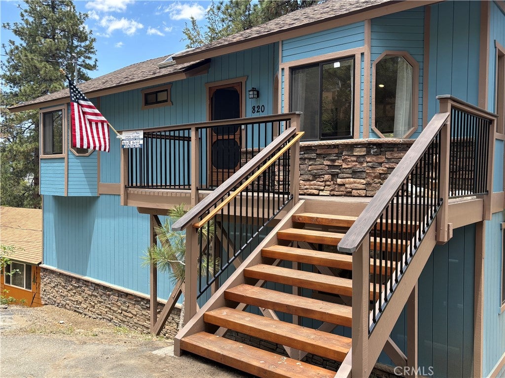 820 Villa Grove