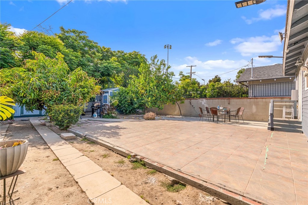3935 S Harvard