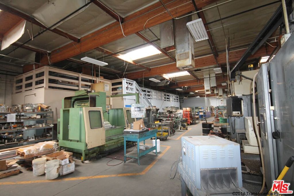 220 N California Avenue