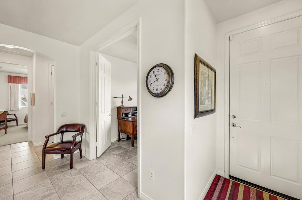 80323 Avenida Linda Vista