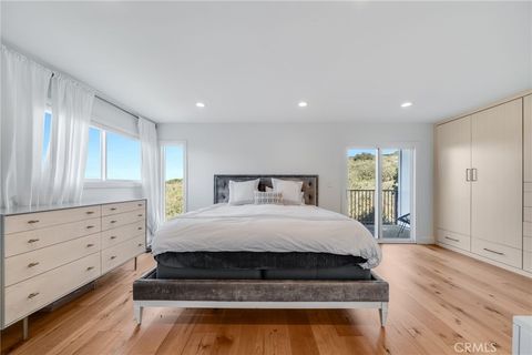 Tiny photo for 1884 Del Mar Ave, Laguna Beach, CA 92651 (MLS # LG26013790)