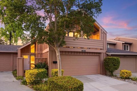 Photo of 22835 Poplar Grove Square, Cupertino, CA 95014 (MLS # ML82042030)