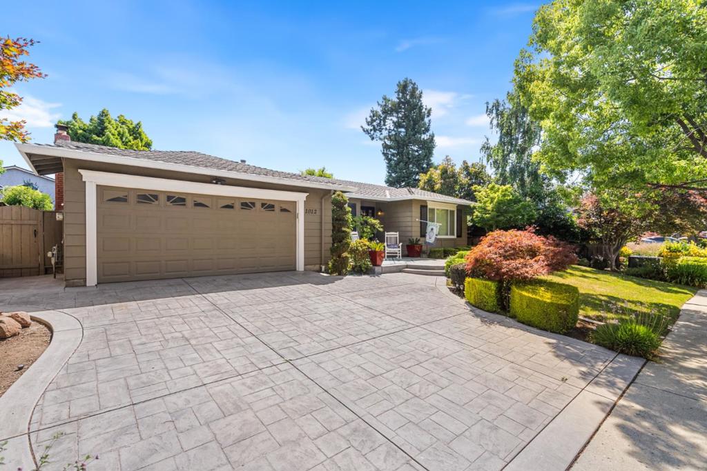 1012 Akio Way