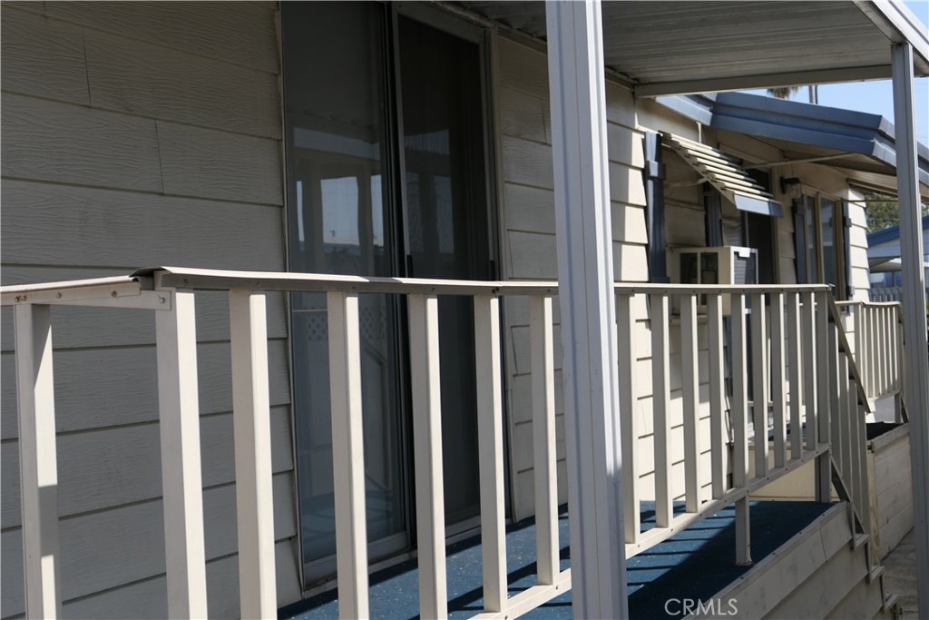 15621 Beach 151