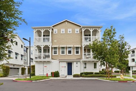 Photo of 241 Wild Rose Way, Milpitas, CA 95035 (MLS # ML82044236)
