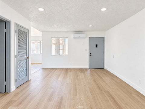 Photo of 801 E Chestnut Street #8, Glendale, CA 91205 (MLS # SR26203874)