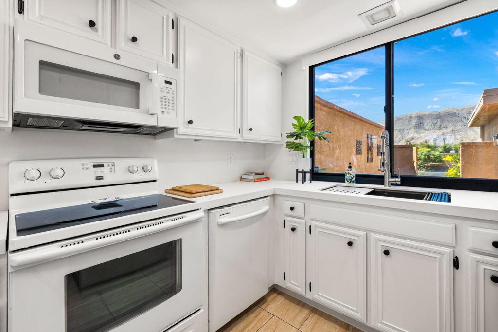 Sunrise C.C. - Residential