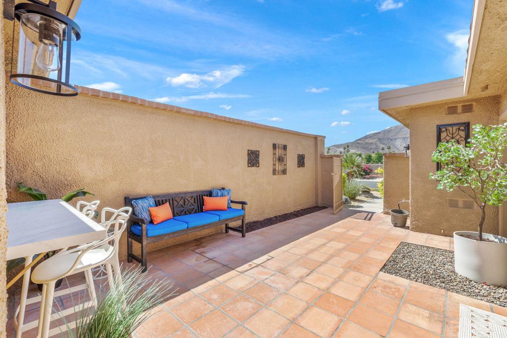 Sunrise C.C. - Residential