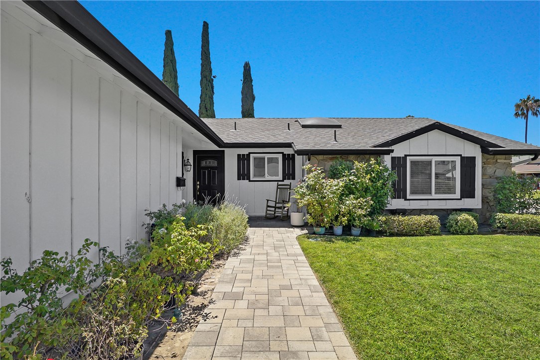 25401 Vespucci Road