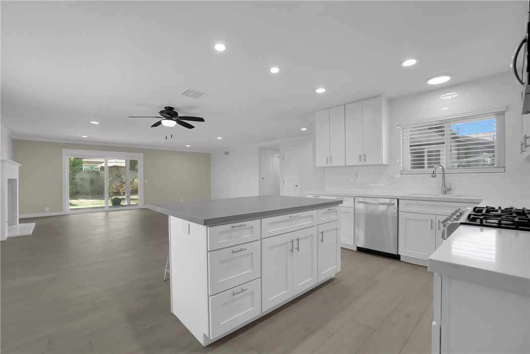 25401 Vespucci Road
