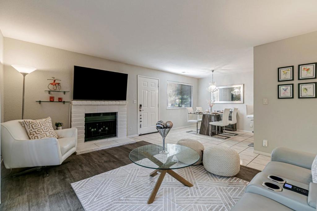 3400 La Terrace Circle