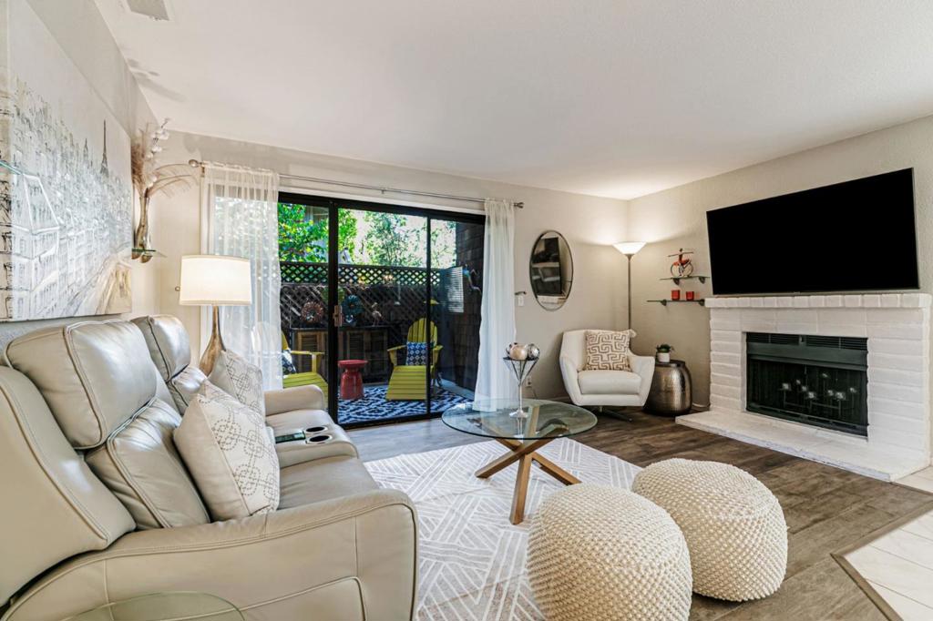 3400 La Terrace Circle