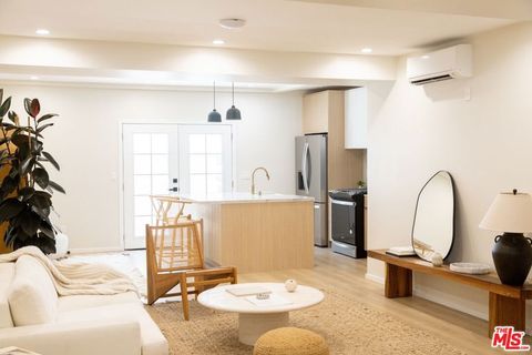 Photo of 1409 N De Longpre Avenue #1/2, Los Angeles, CA 90028 (MLS # 26654513)