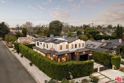 5003 Mammoth Avenue Sherman Oaks CA 91423