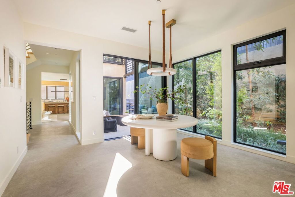 Photo of 929 Hilldale, West Hollywood, CA 90069 (MLS # 25618489)