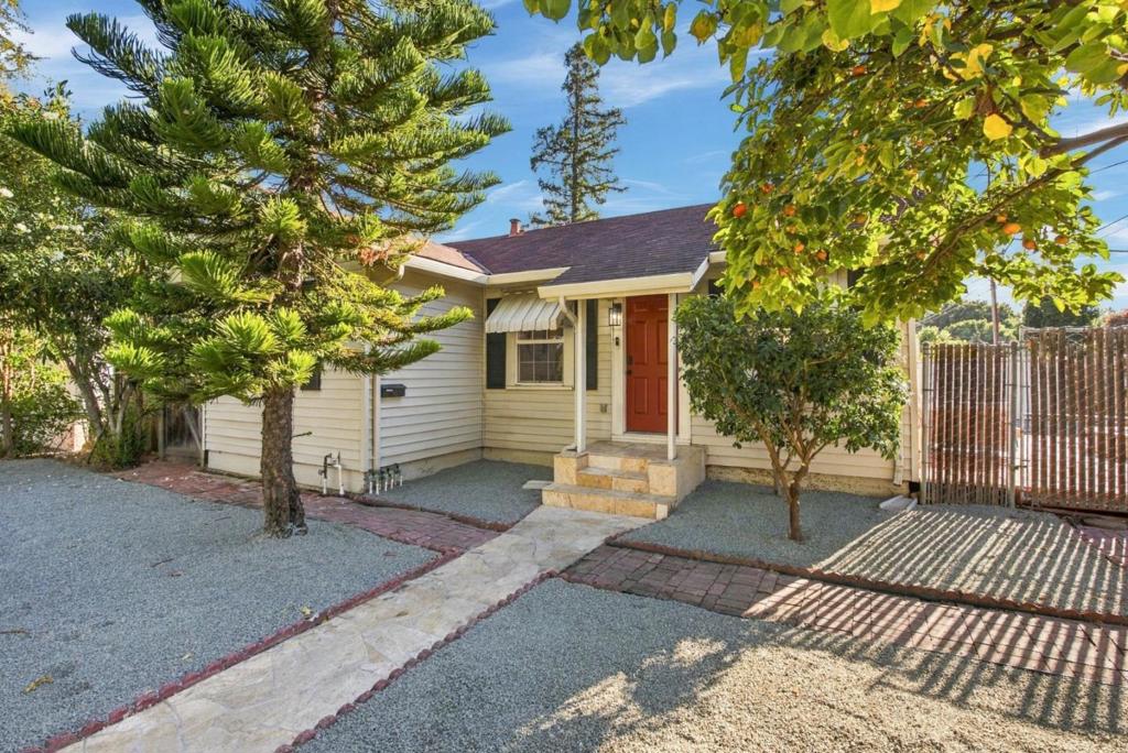 204 N Frances Street