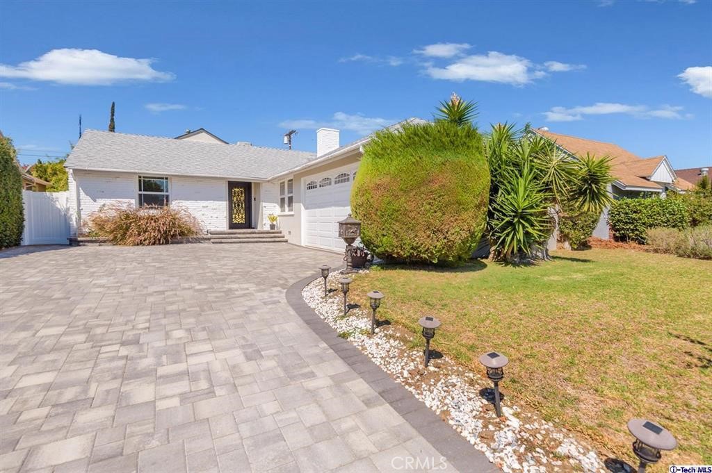 Gorgeous single story home situated on large size lot. Enjoy this spacious and beautiful 4 Bedroom and 3 Bathroom with almost 1600 sqft of living space with a lots of amenities and upgrades throughout house. Features include, newer paint inside & out, recessed led lighting w/ dimmers. Kitchen has gourmet cook's kitchen w/custom finished cabinets, quartz counters, custom stone backsplash, all stainless-steel appliances. Step out to beautiful backyard with swimming pool, bbq Island, covered sitting area, filly gated and private back yard. Don't miss out this opportunity!