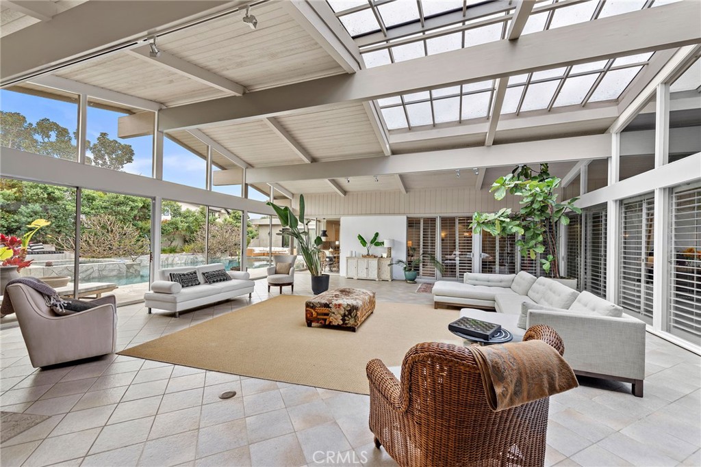 1401 Lincoln Lane