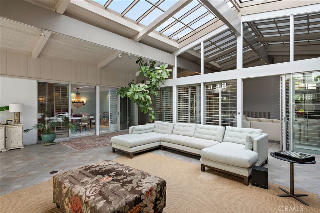 1401 Lincoln Lane