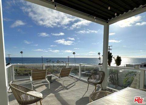 Photo of 135 Napoleon Street, Playa Del Rey, CA 90293 (MLS # 26707879)