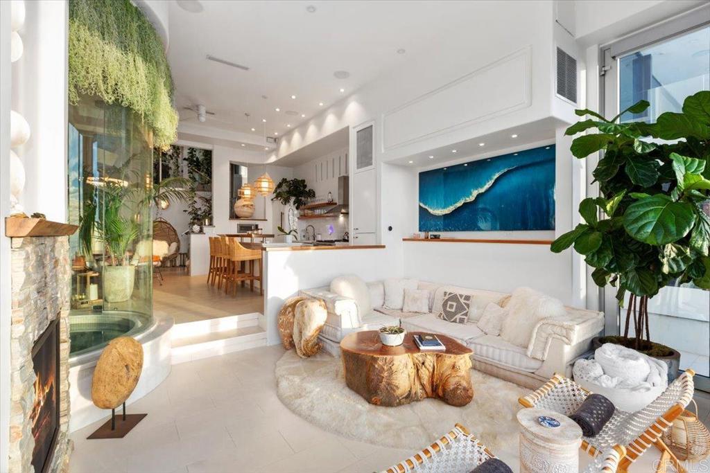 3709 Ocean Front Walk