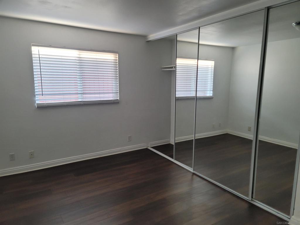 This 2nd floor unit is equipped with stove, dishwasher, microwave, refrigerator, double pane windows. Close to interstate 805 and 5, hoa includes patio, closed to public transportation. one reserved parking space and street parking