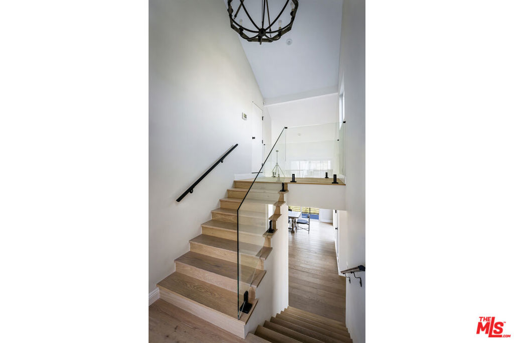 3589 Multiview Drive