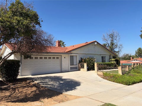 Photo of 538 Iris Street, Redlands, CA 92373 (MLS # IG26208192)