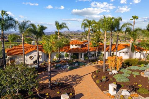 Photo of 31402 Lake Vista Circle, Bonsall, CA 92003 (MLS # NDP2602338)