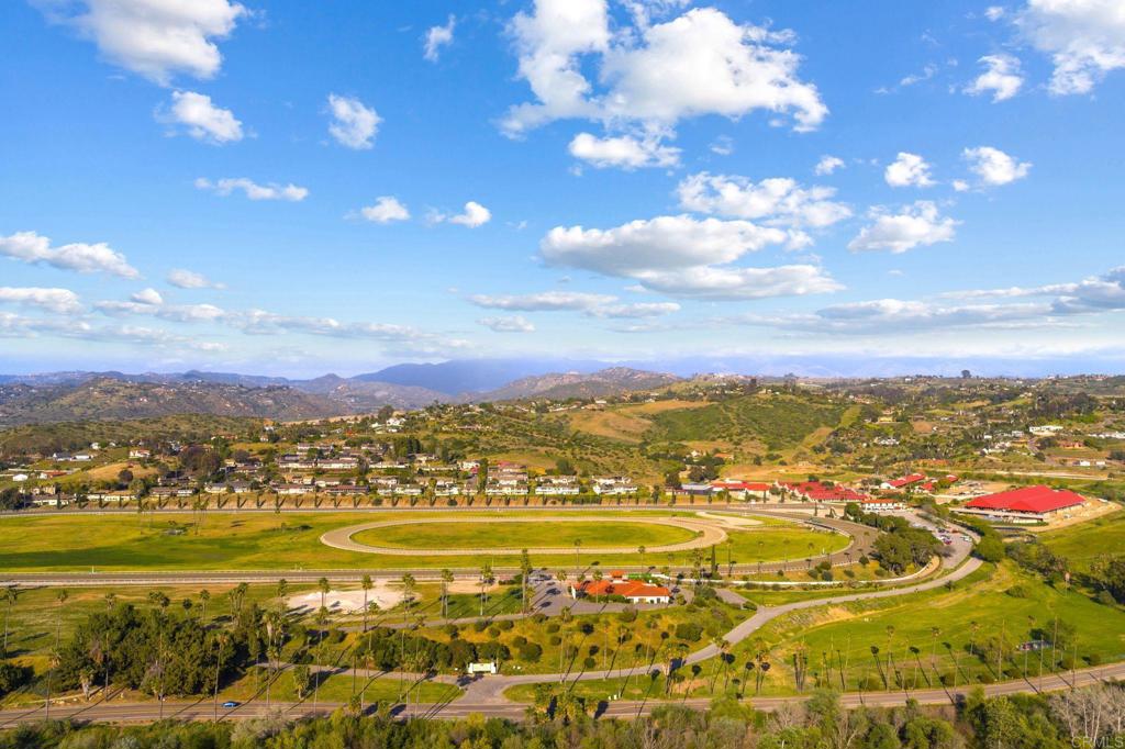 31402 Lake Vista Circle