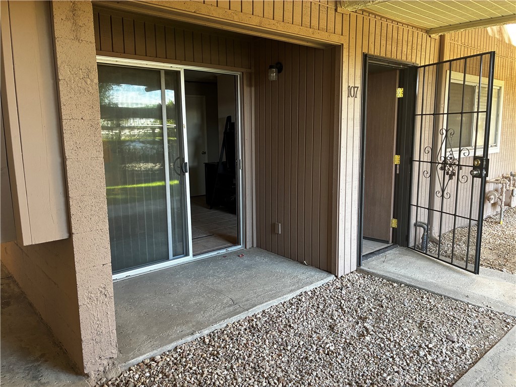 Palm Springs Villas I (33115) - Residential