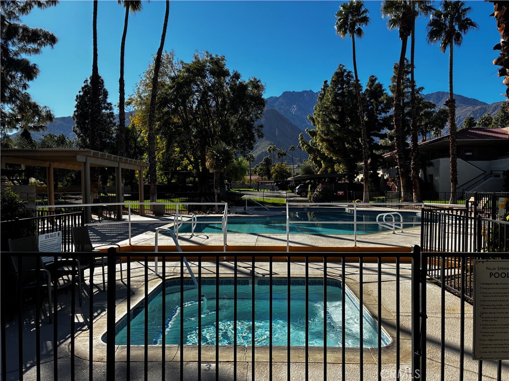 Palm Springs Villas I (33115) - Residential