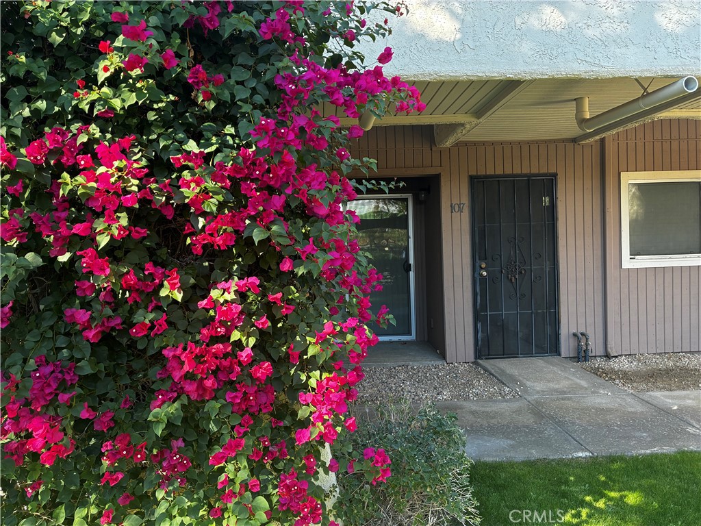 Palm Springs Villas I (33115) - Residential