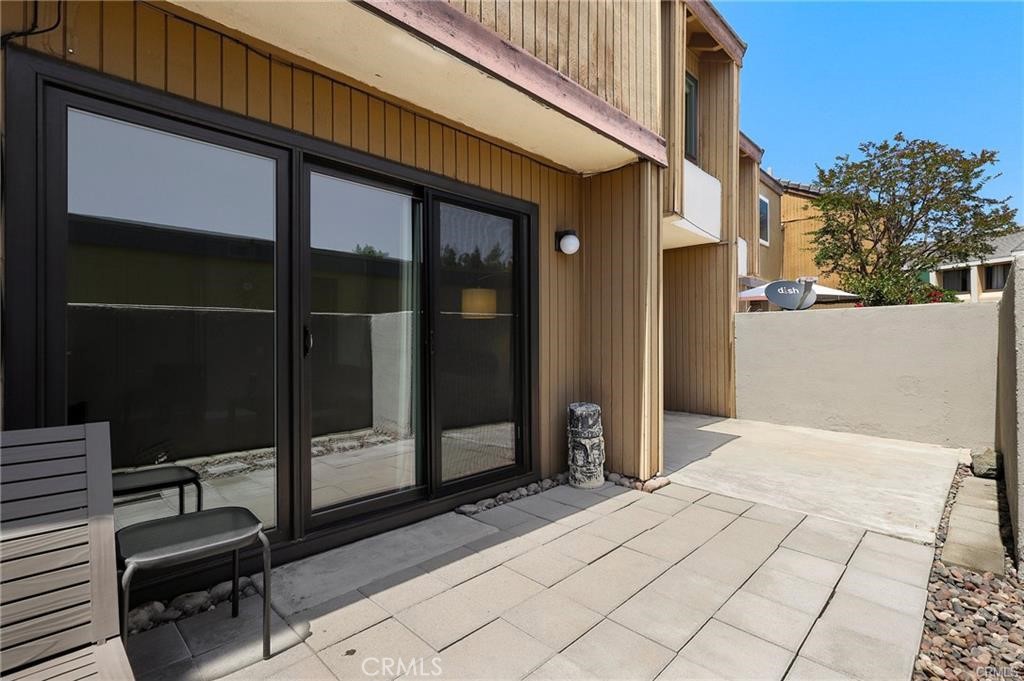 1381 S Walnut S 2005