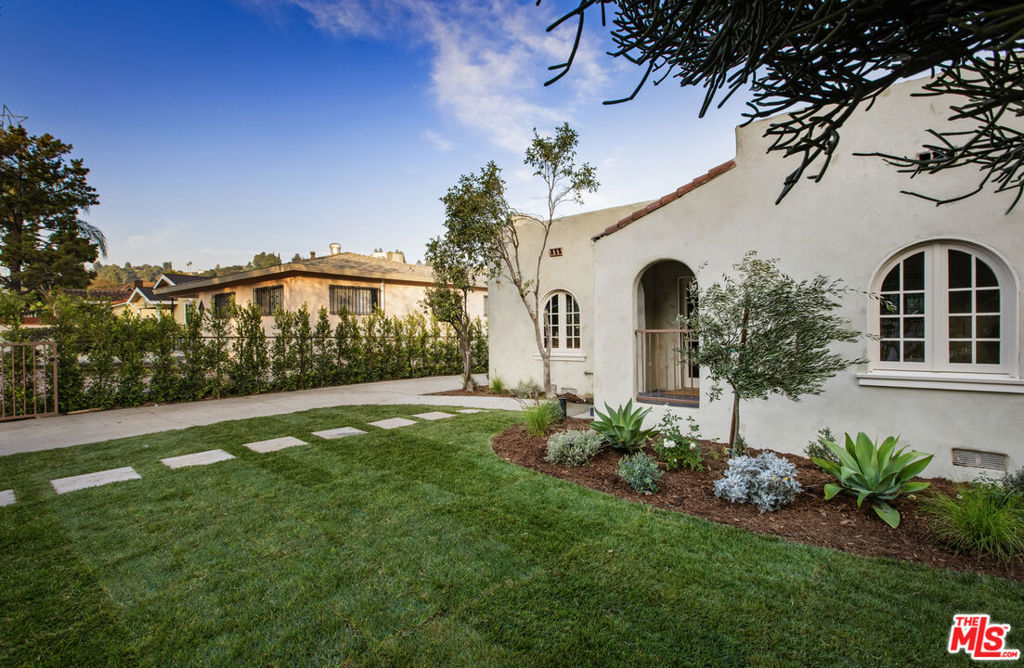 4308 Van Horne Avenue